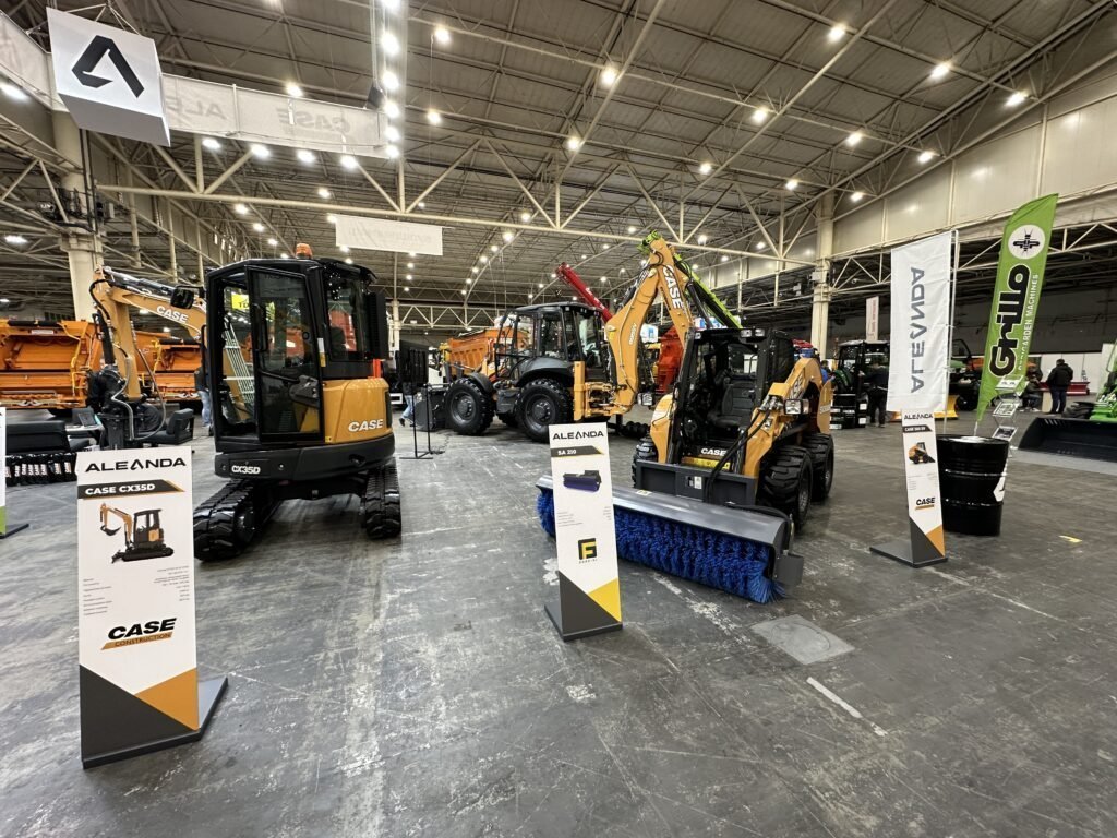 Aleanda представляє екскаватори case на виставці 