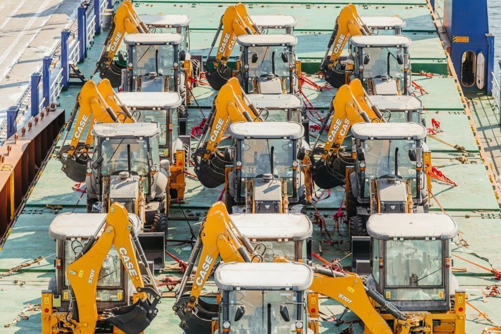 Доставка ескаваторів Case в Україну
