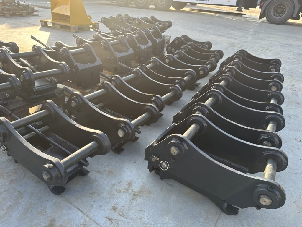 Навісне обладнання для ескаваторів